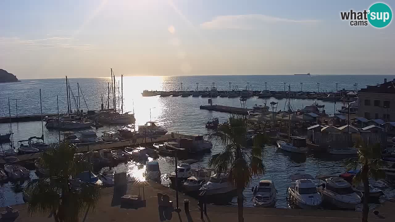 Webcam Koper – Panorama of the marina and promenade from the Grand Hotel Koper