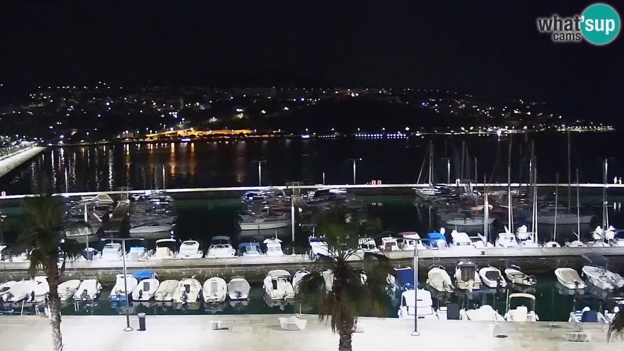Luka Kopar uživo web kamera – Turistički terminal i teretna luka – Slovenija