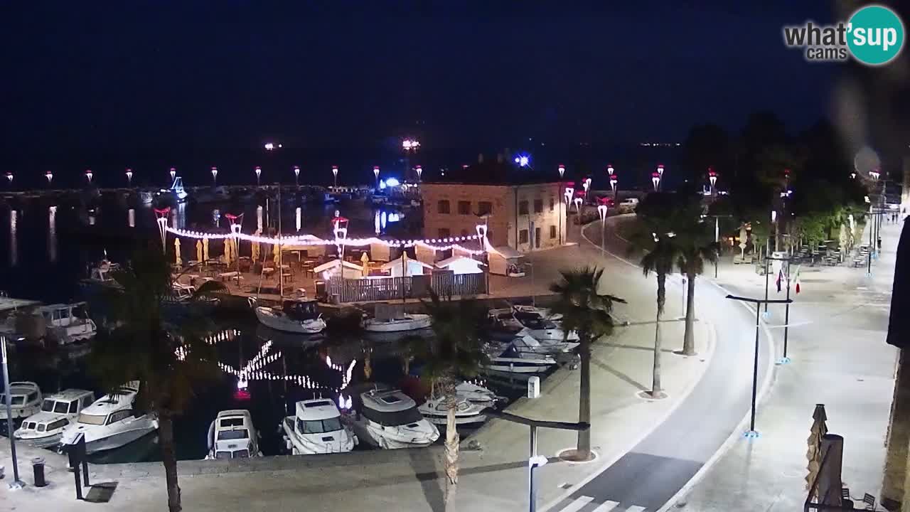 Spletna kamera Koper – Panorama na marino in promenado s Hotela Grand Koper