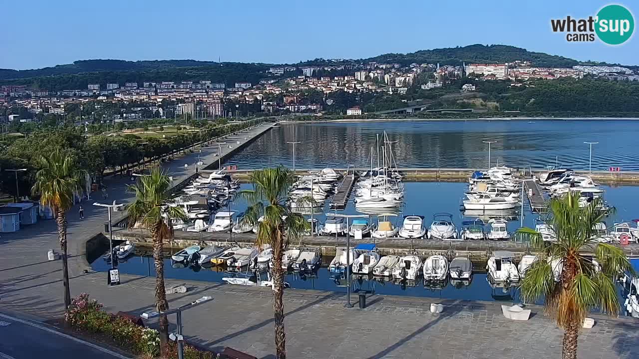 Spletna kamera Koper – Panorama na marino in promenado s Hotela Grand Koper