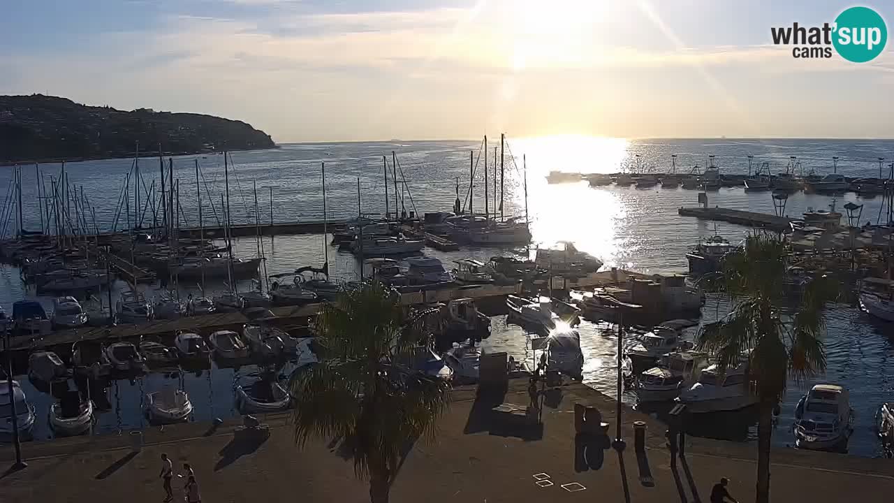 Webcam Koper – Panorama de la marina et de la promenade depuis le Grand Hotel Koper