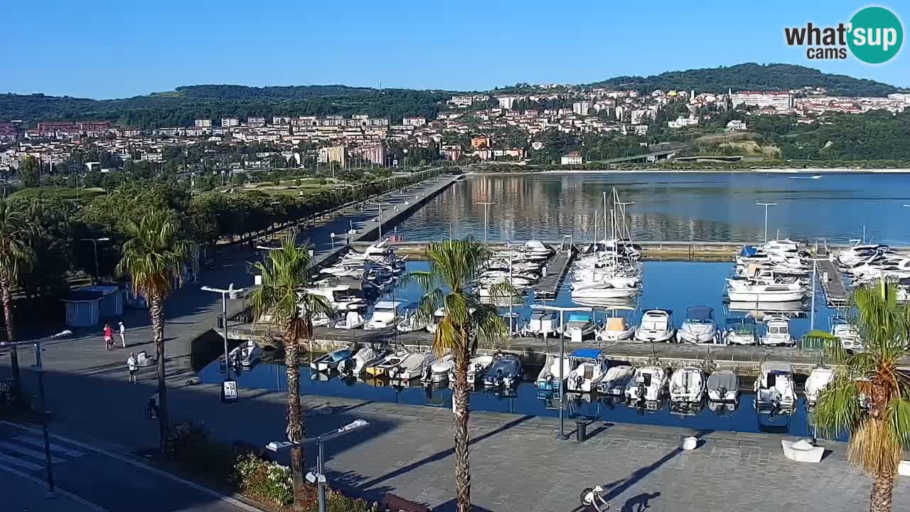 Spletna kamera Koper – Panorama na marino in promenado s Hotela Grand Koper