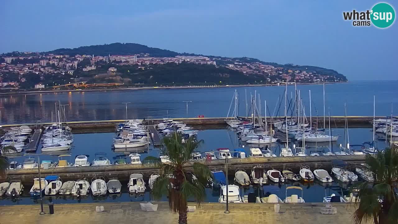 Camera en vivo Koper – puerto deportivo y paseo marítimo desde el Hotel Grand Koper
