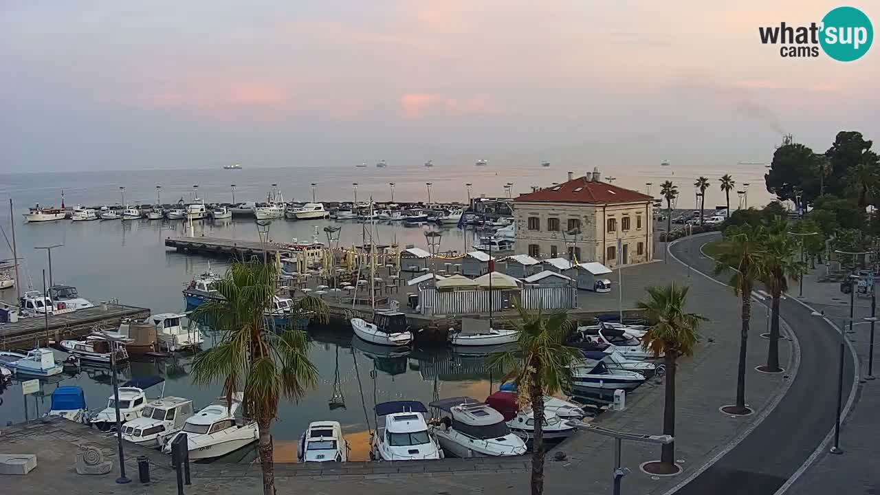 Web kamera Koper – marina i promenada – hotel Grand Koper