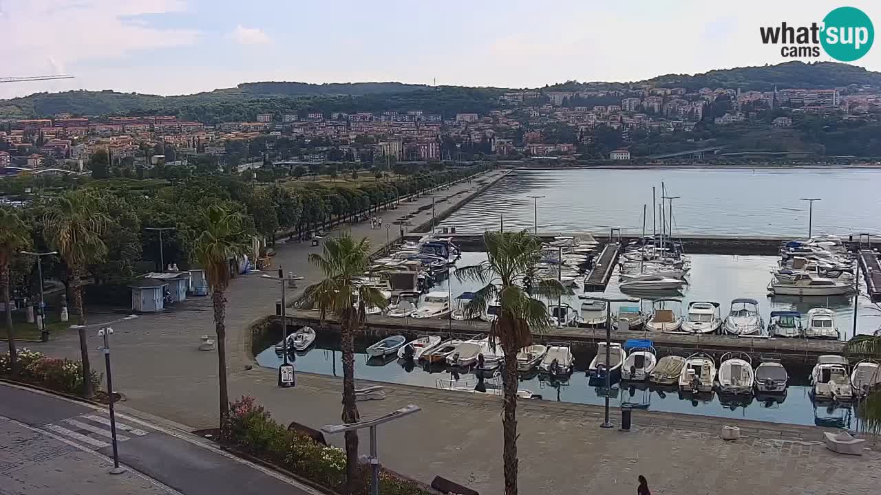 Spletna kamera Koper – Panorama na marino in promenado s Hotela Grand Koper