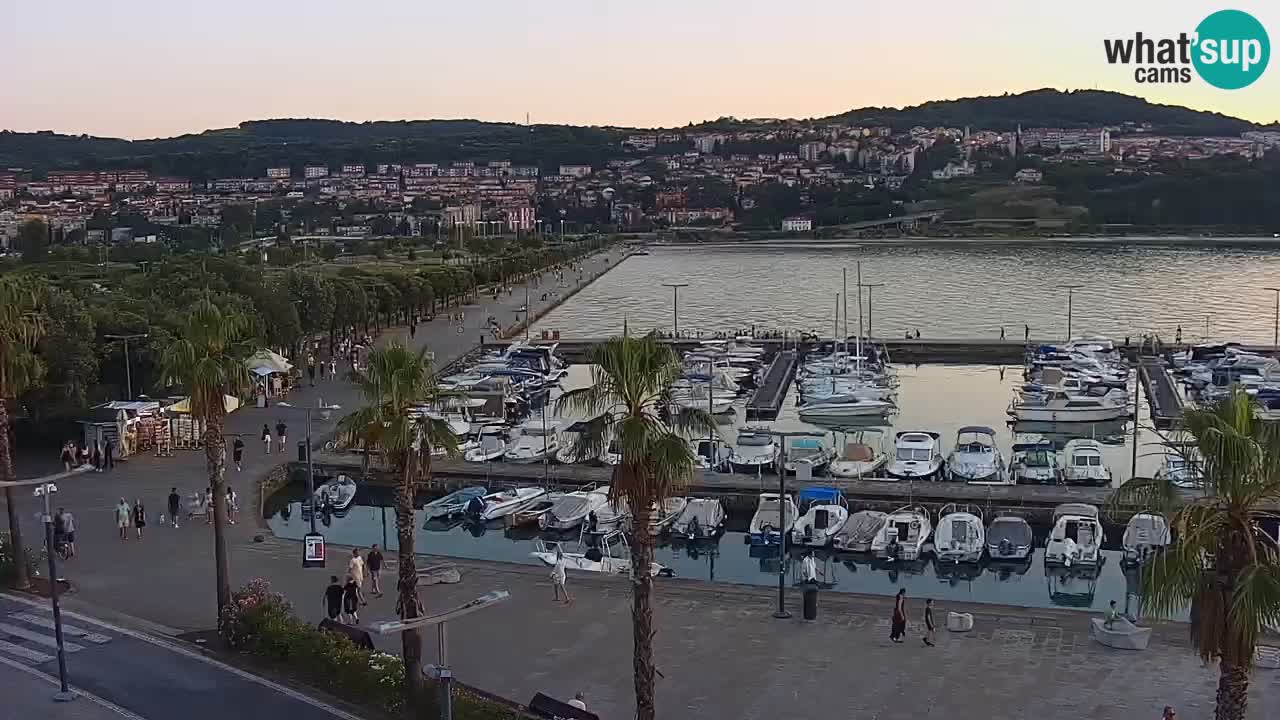 Webcam Koper – Panorama of the marina and promenade from the Grand Hotel Koper
