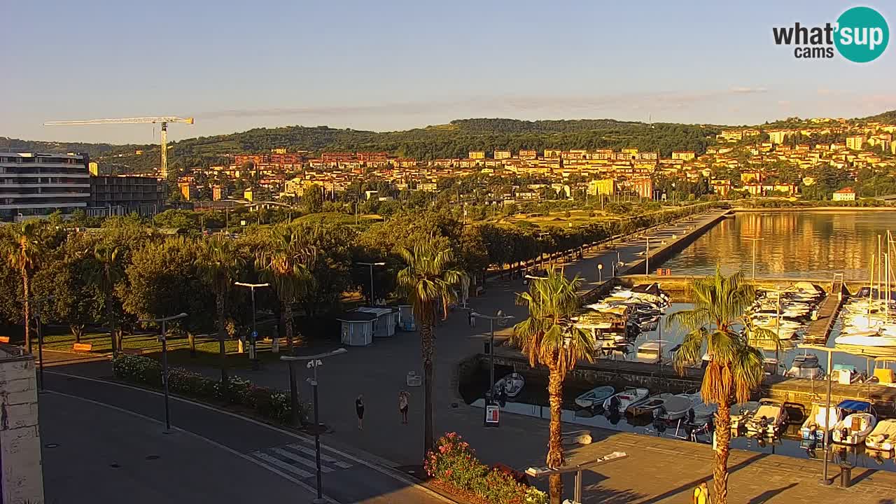 Web kamera Koper – marina i promenada – hotel Grand Koper