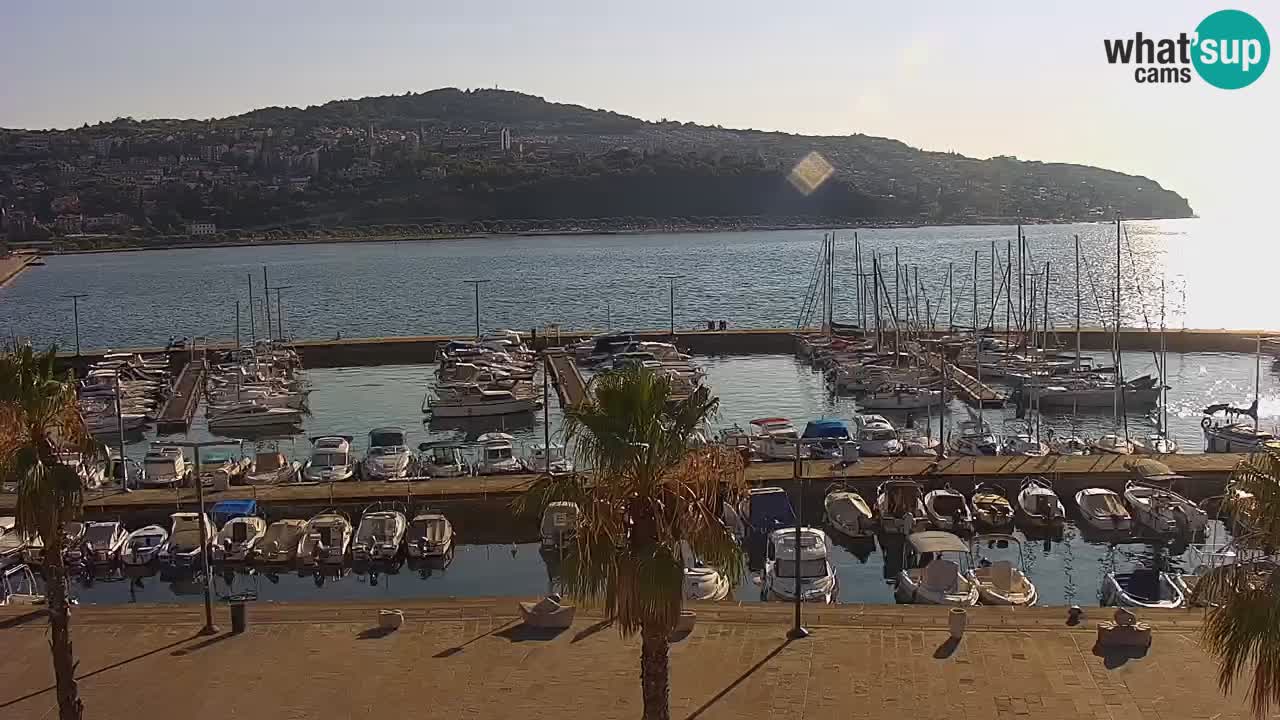 Webcam Koper – Panorama of the marina and promenade from the Grand Hotel Koper