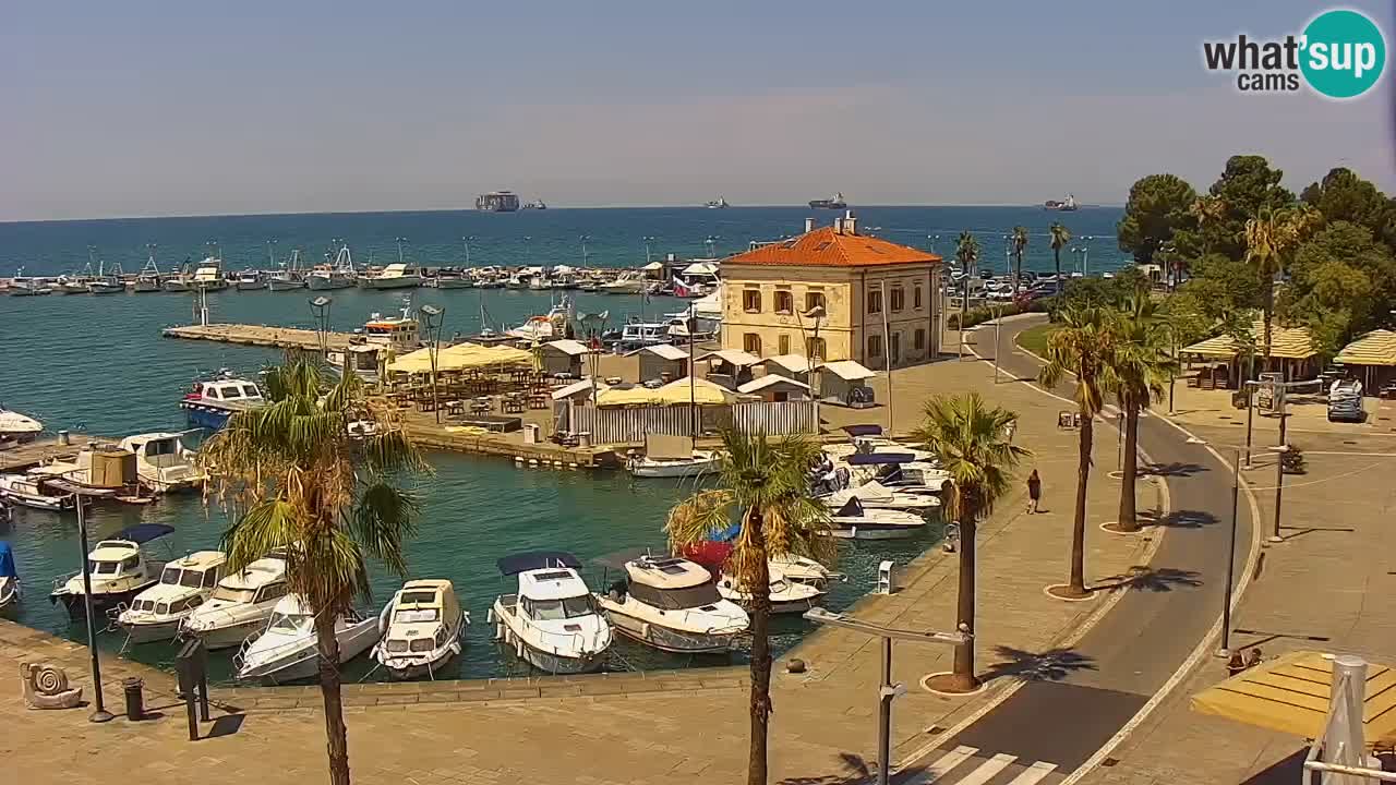 Webcam Koper – Panorama de la marina et de la promenade depuis le Grand Hotel Koper