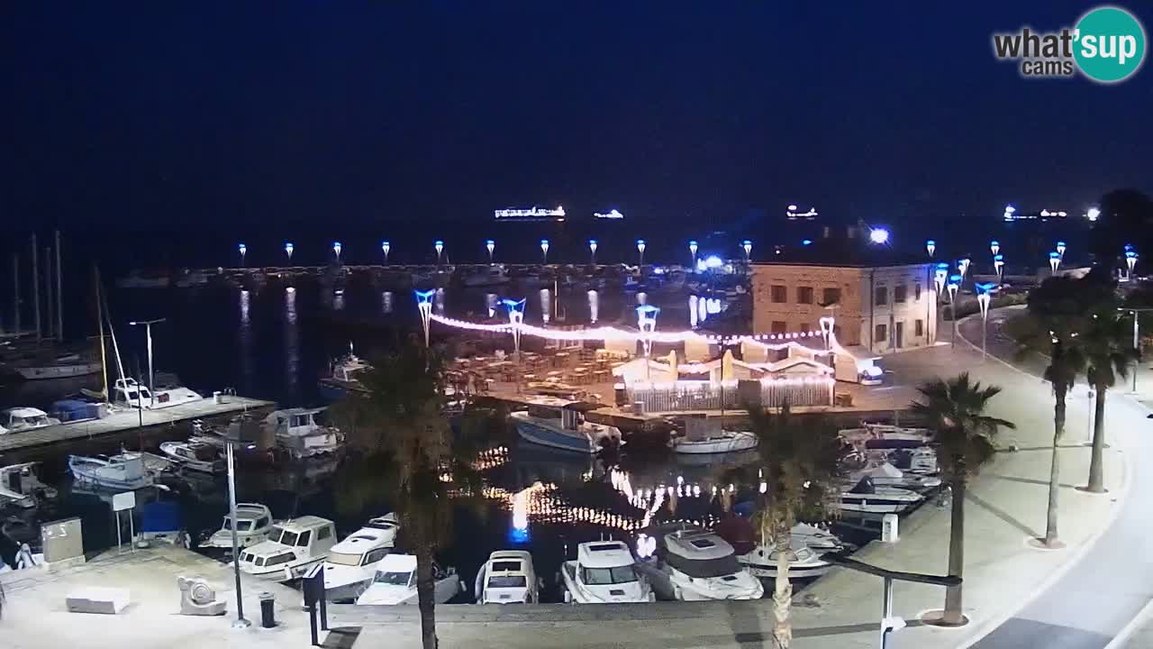 Spletna kamera Koper – Panorama na marino in promenado s Hotela Grand Koper
