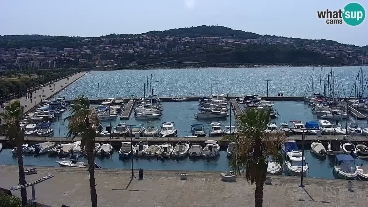 Webcam Koper – Panorama des Jachthafens und der Promenade vom Hotel Grand Koper
