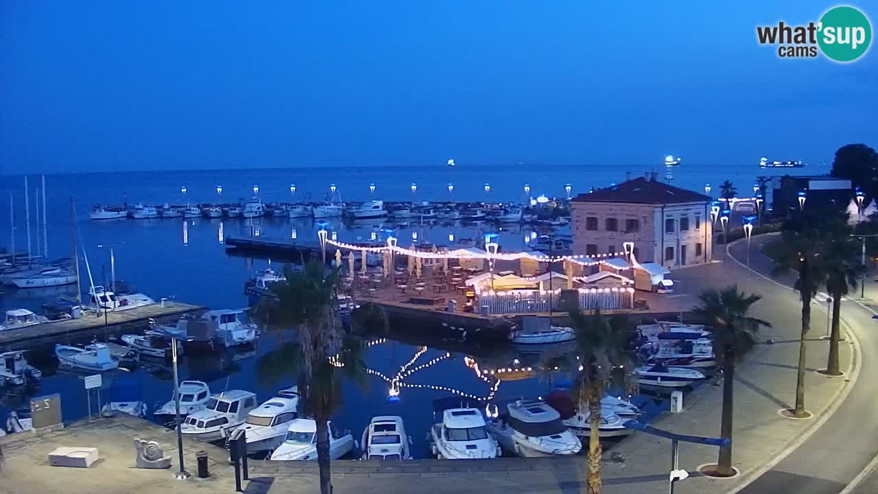 Webcam Koper – Panorama of the marina and promenade from the Grand Hotel Koper