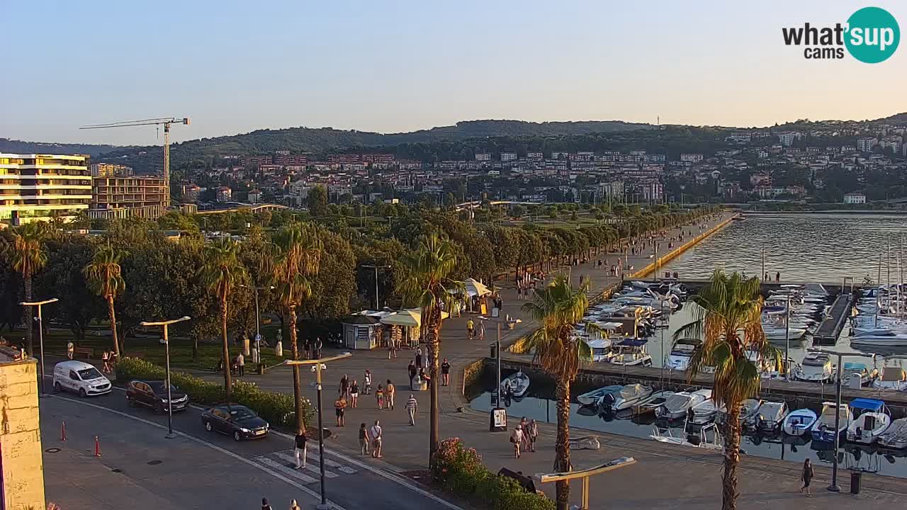 Webcam Koper – Panorama of the marina and promenade from the Grand Hotel Koper