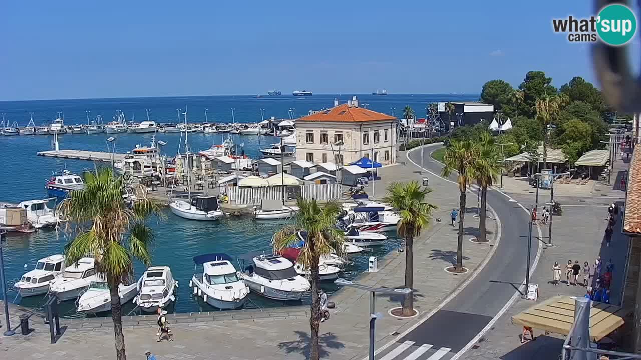 Webcam Koper – Panorama des Jachthafens und der Promenade vom Hotel Grand Koper