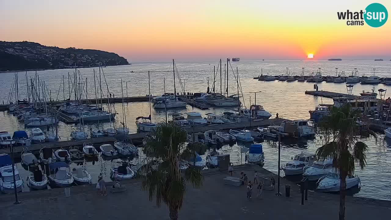 Webcam Koper – Panorama de la marina et de la promenade depuis le Grand Hotel Koper