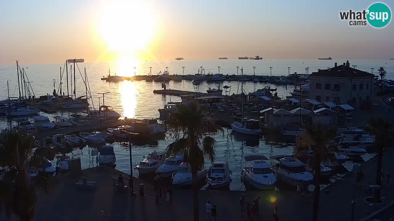 Camera en vivo Koper – puerto deportivo y paseo marítimo desde el Hotel Grand Koper