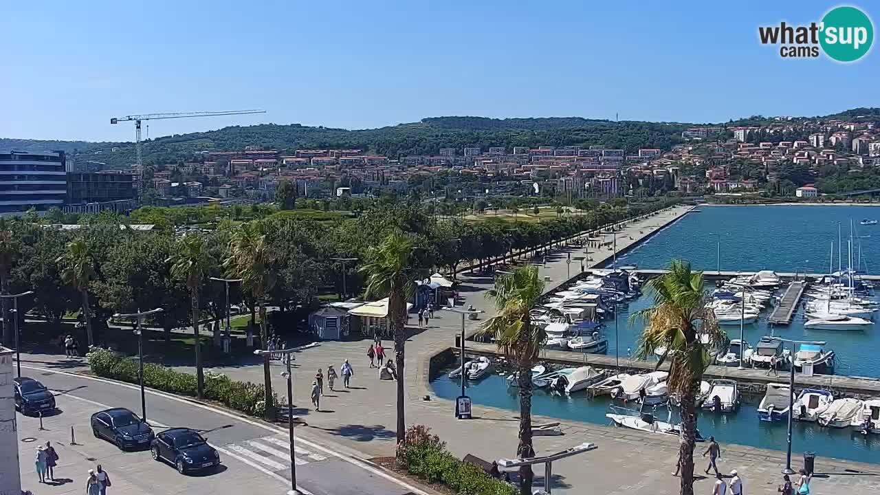 Webcam Koper – Panorama des Jachthafens und der Promenade vom Hotel Grand Koper