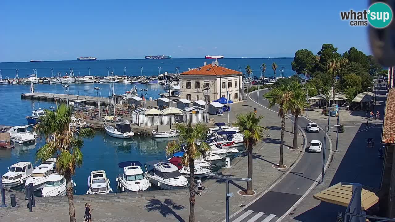 Webcam Koper – Panorama of the marina and promenade from the Grand Hotel Koper
