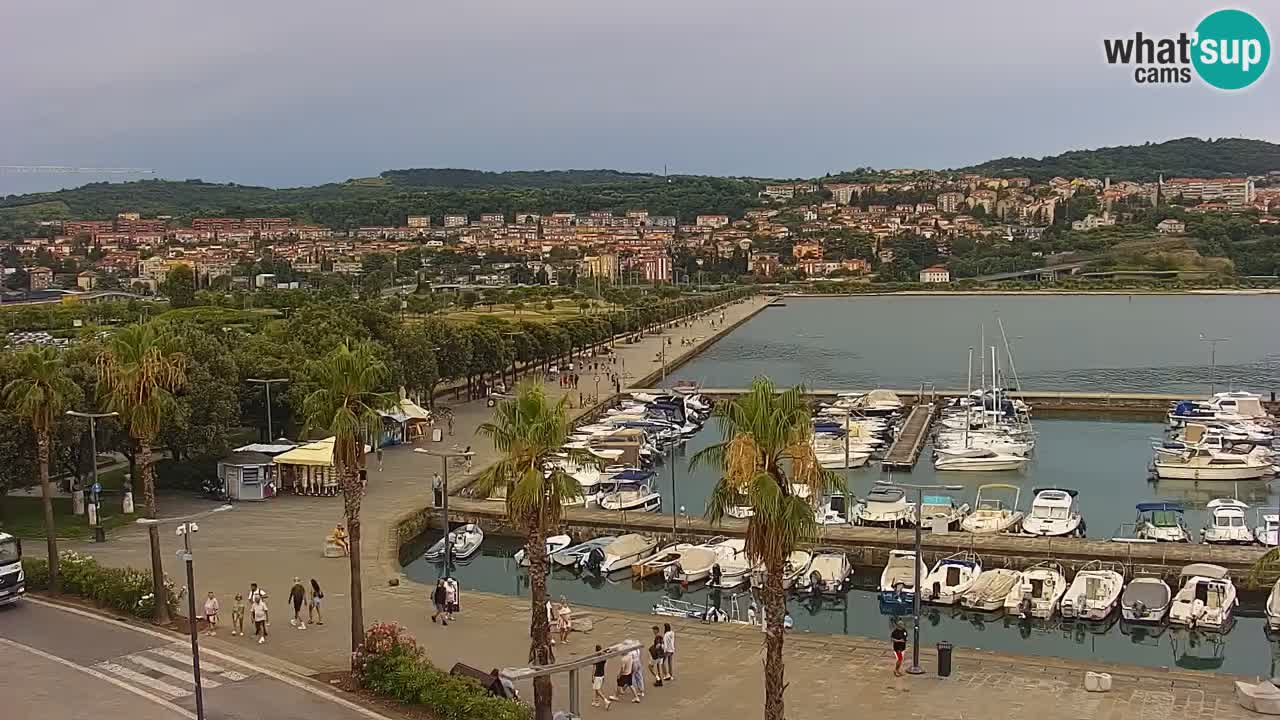 Camera en vivo Koper – puerto deportivo y paseo marítimo desde el Hotel Grand Koper