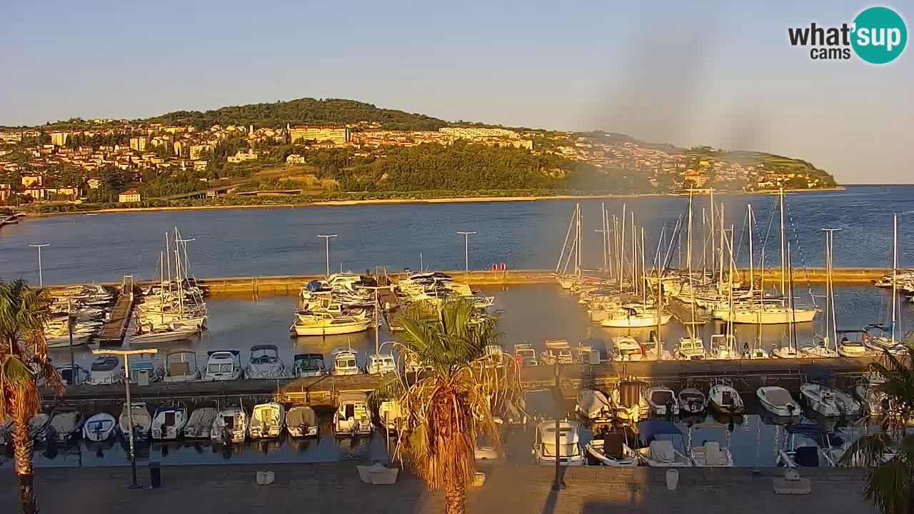 Webcam Koper – Panorama of the marina and promenade from the Grand Hotel Koper