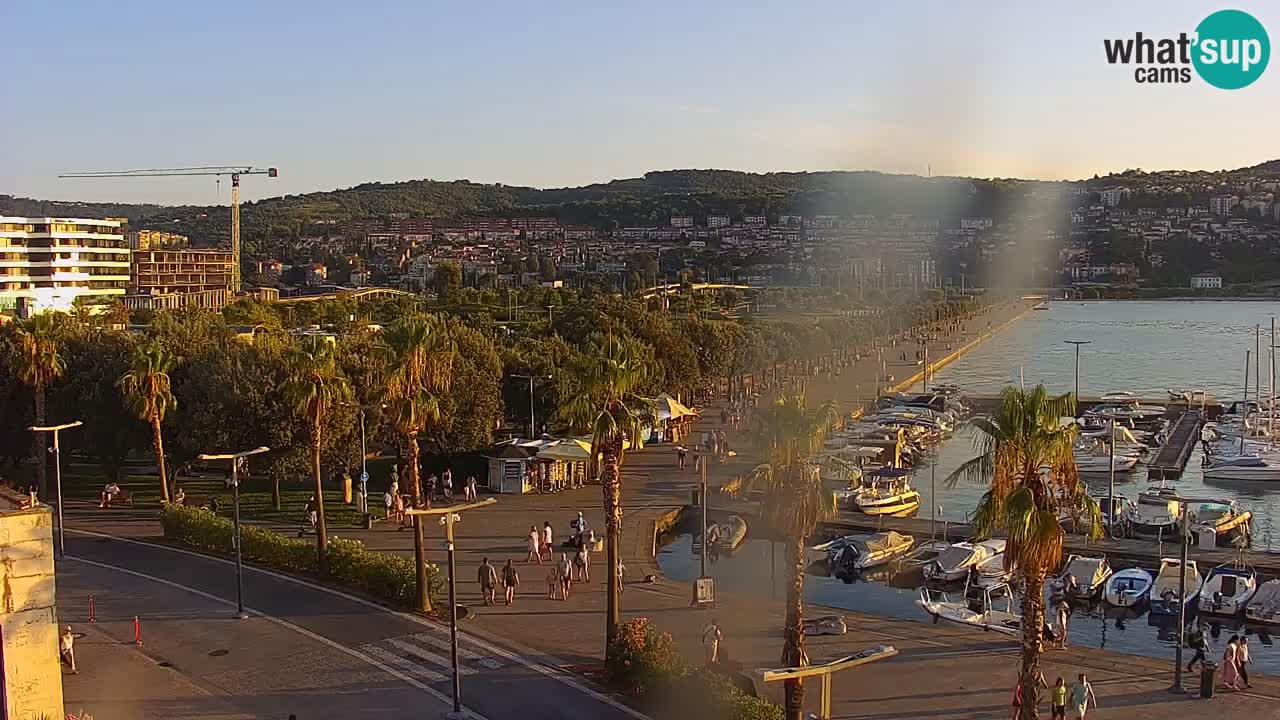 Webcam Capodistria – marina e lungo mare dall’Hotel Grand Koper