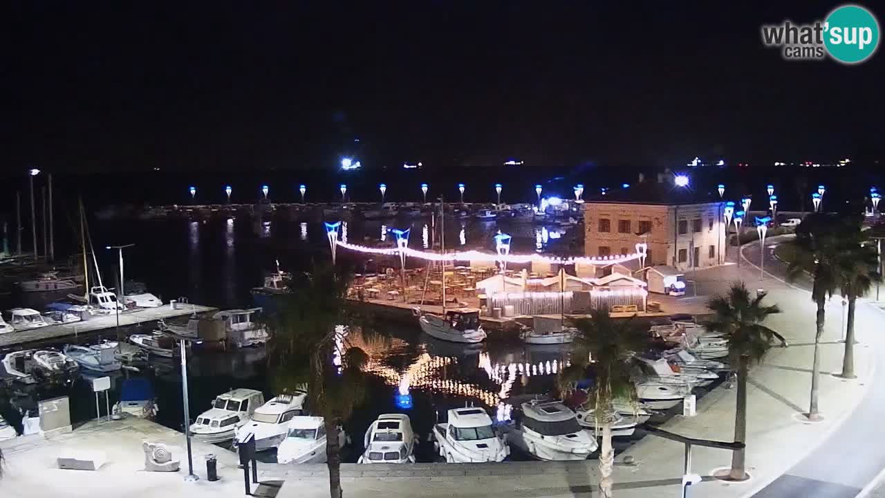 Webcam Koper – Panorama des Jachthafens und der Promenade vom Hotel Grand Koper