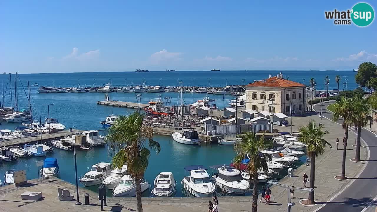Webcam Koper – Panorama des Jachthafens und der Promenade vom Hotel Grand Koper