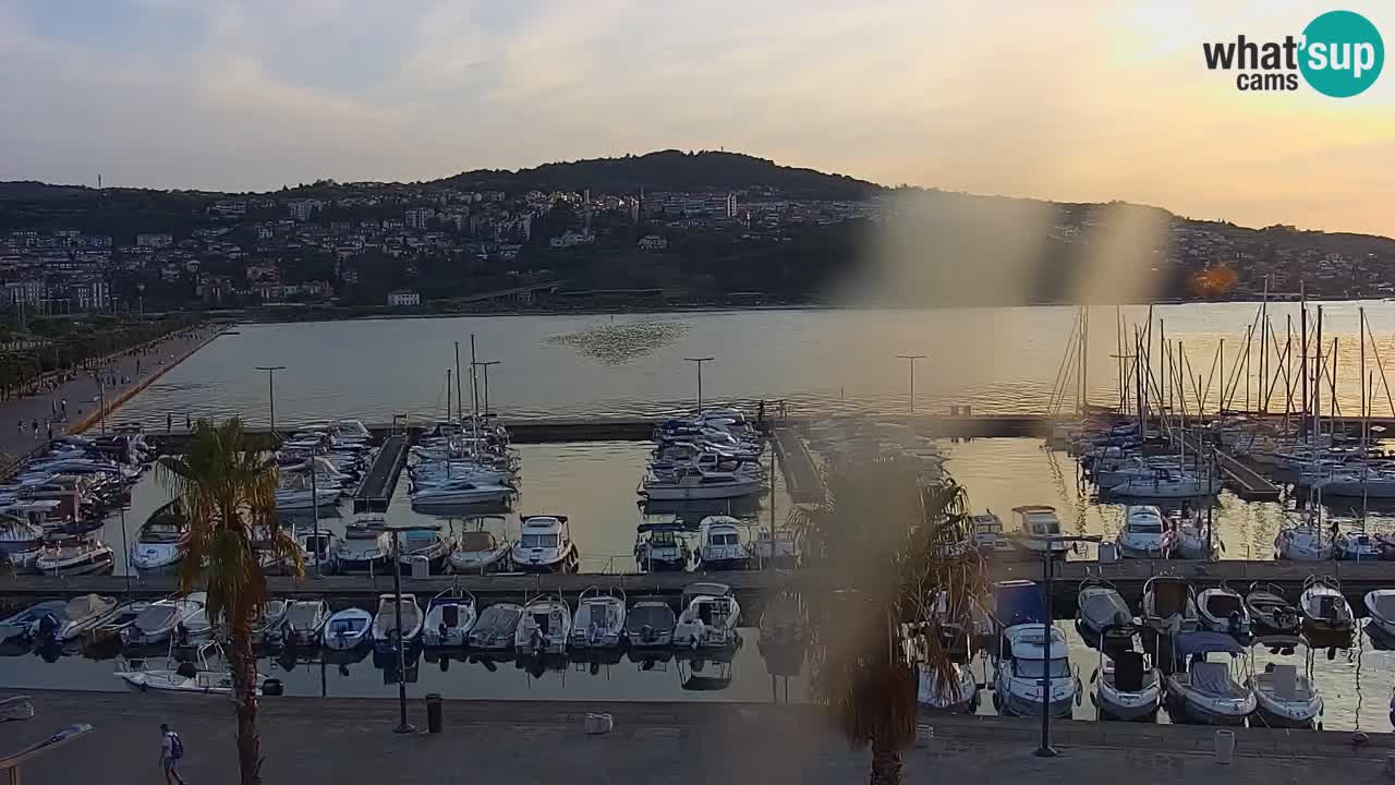 Web kamera Koper – marina i promenada – hotel Grand Koper