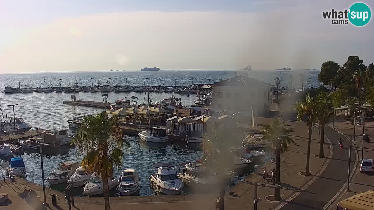 Webcam Koper – Panorama of the marina and promenade from the Grand Hotel Koper