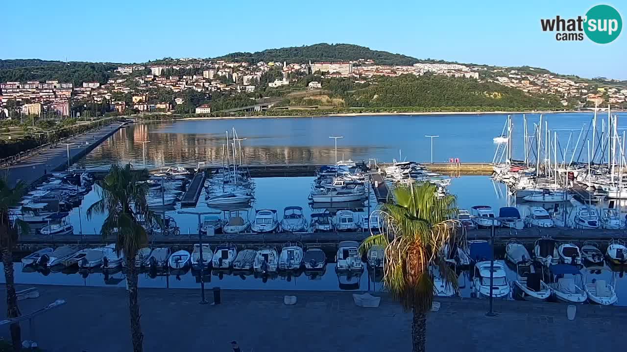 Webcam Koper – Panorama of the marina and promenade from the Grand Hotel Koper
