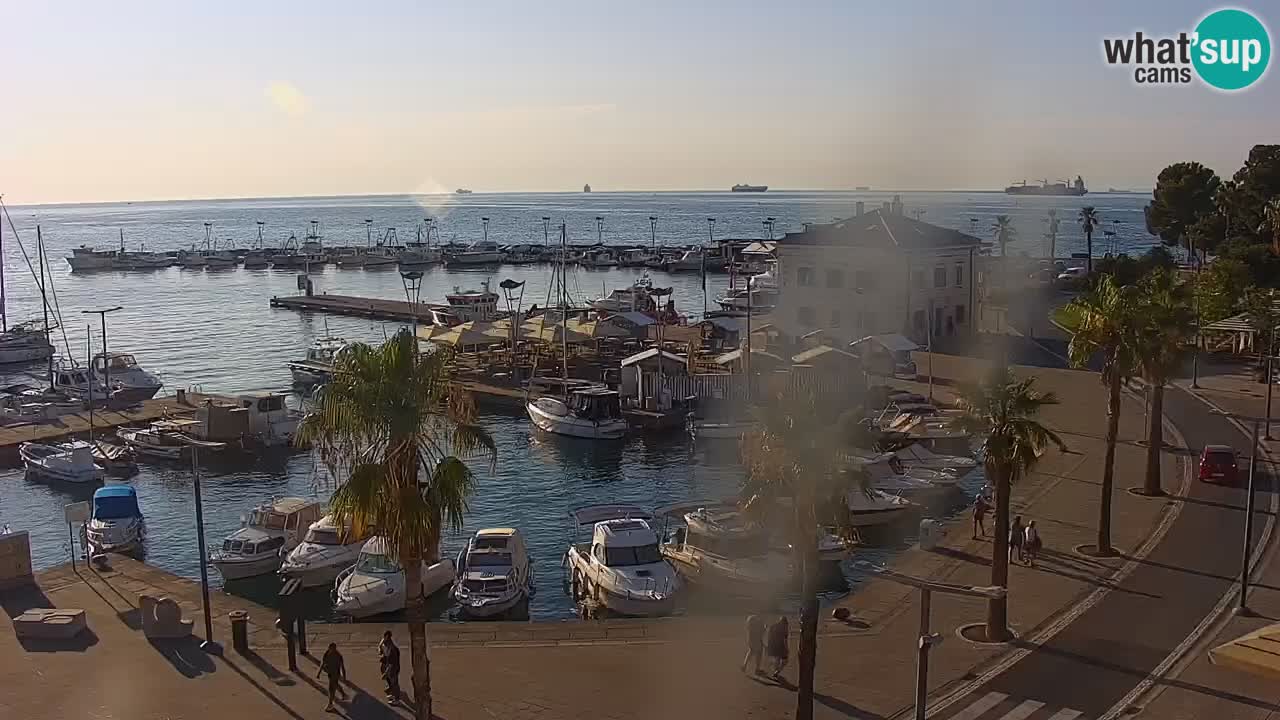 Webcam Koper – Panorama de la marina et de la promenade depuis le Grand Hotel Koper