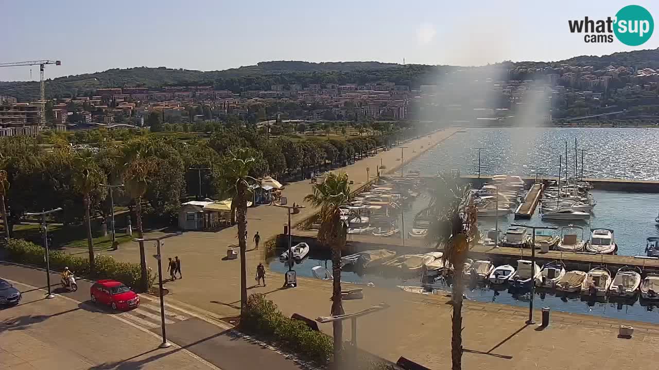 Webcam Koper – Panorama des Jachthafens und der Promenade vom Hotel Grand Koper