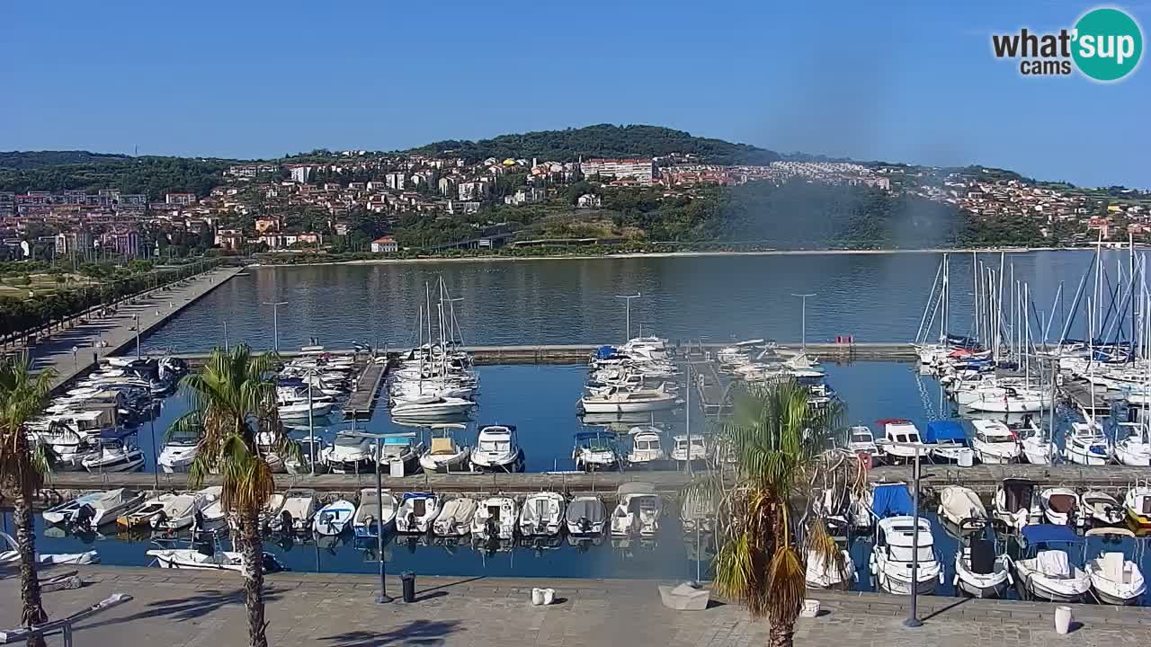 Spletna kamera Koper – Panorama na marino in promenado s Hotela Grand Koper