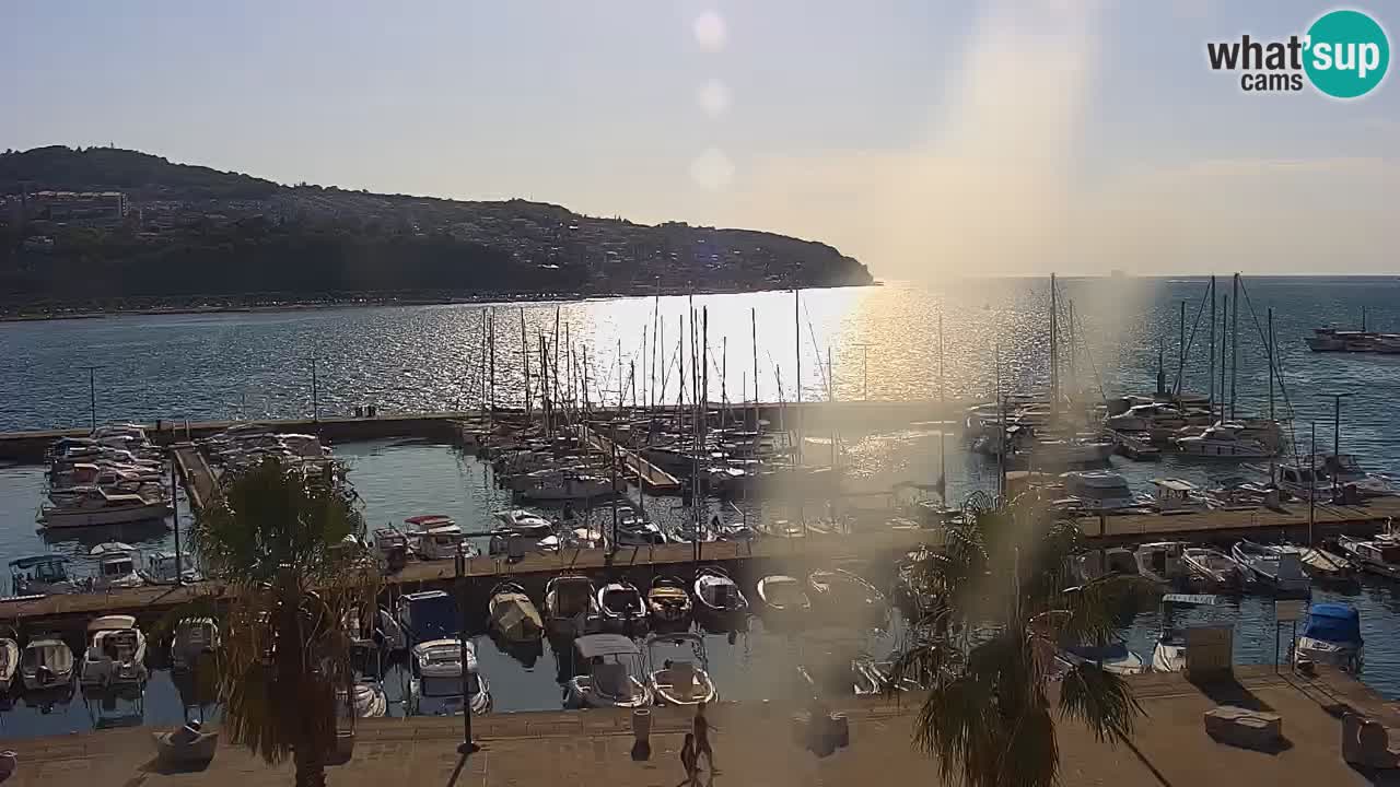 Web kamera Koper – marina i promenada – hotel Grand Koper