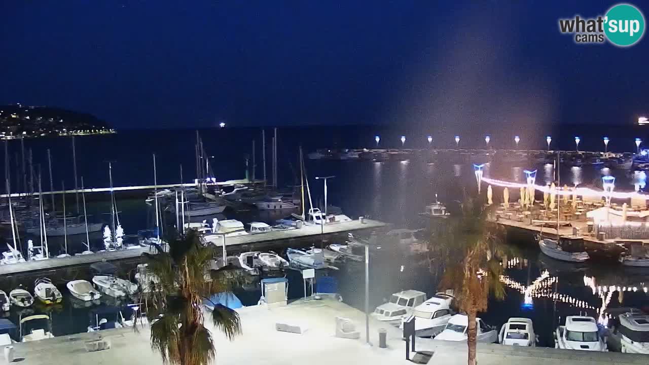 Webcam Koper – Panorama des Jachthafens und der Promenade vom Hotel Grand Koper
