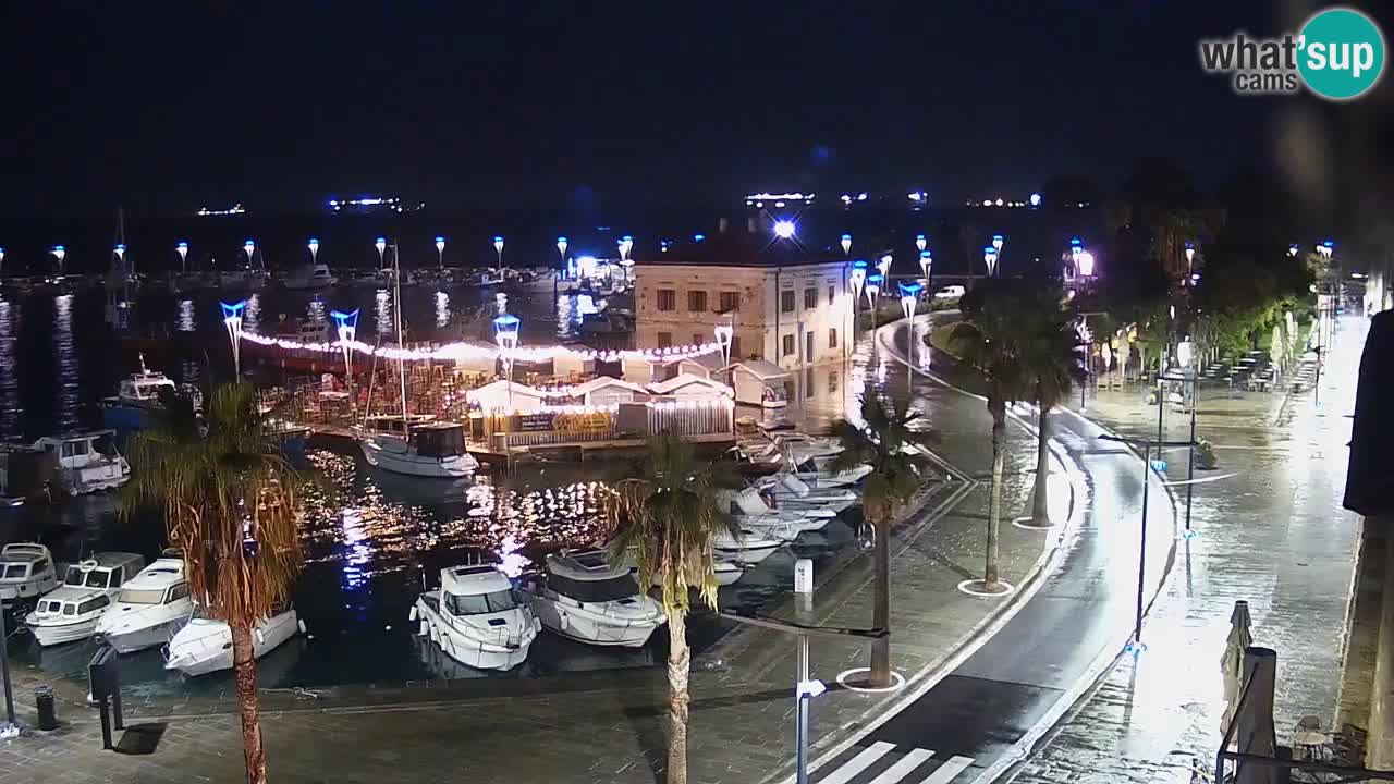 Webcam Koper – Panorama des Jachthafens und der Promenade vom Hotel Grand Koper