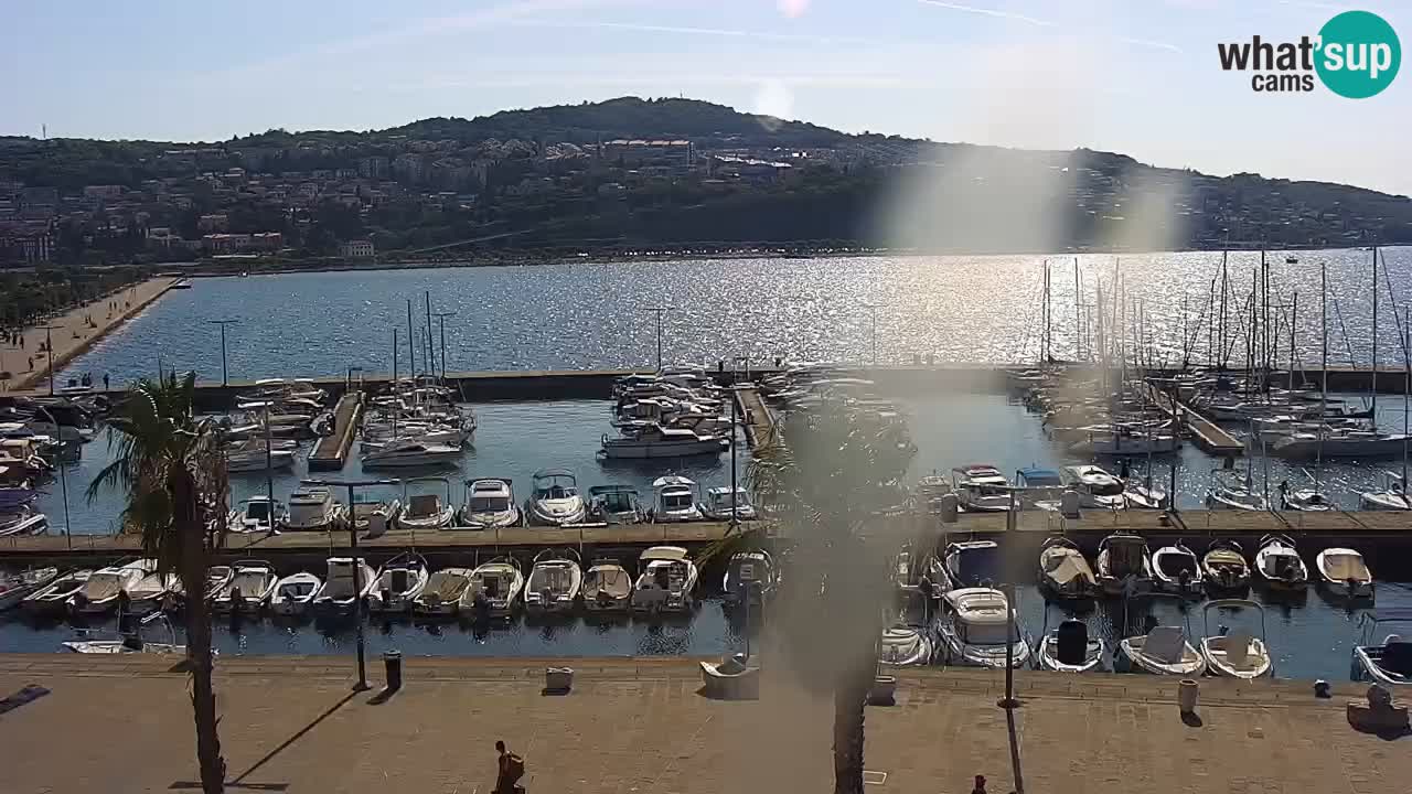 Webcam Koper – Panorama de la marina et de la promenade depuis le Grand Hotel Koper