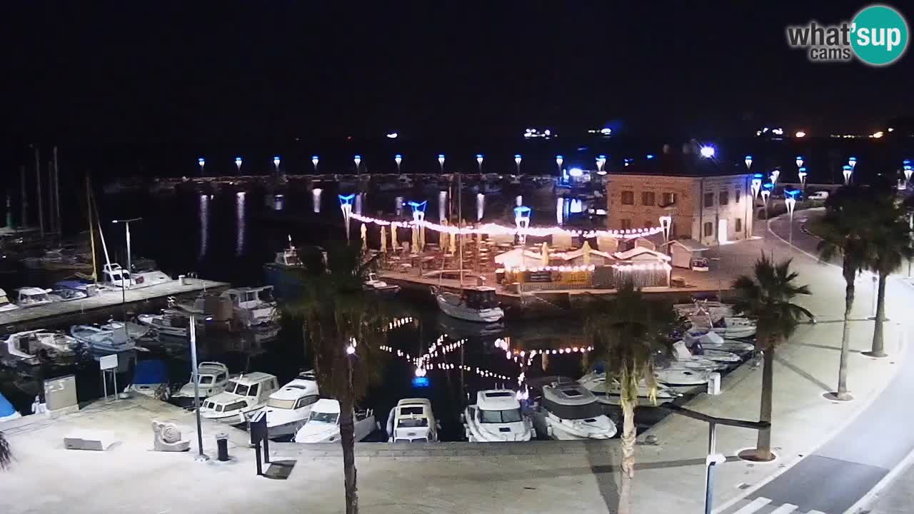 Webcam Koper – Panorama des Jachthafens und der Promenade vom Hotel Grand Koper