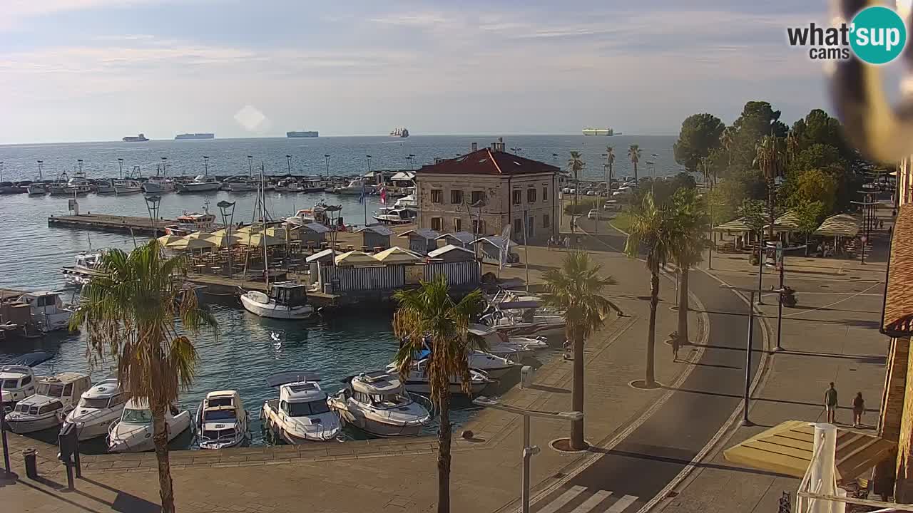 Webcam Koper – Panorama of the marina and promenade from the Grand Hotel Koper