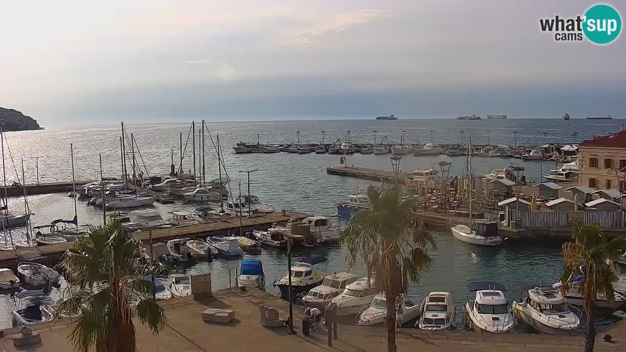 Webcam Koper – Panorama of the marina and promenade from the Grand Hotel Koper