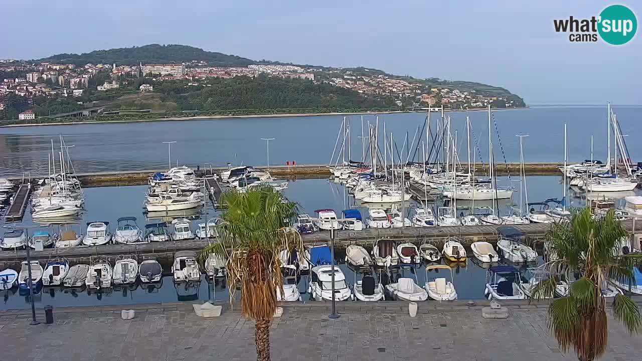 Spletna kamera Koper – Panorama na marino in promenado s Hotela Grand Koper