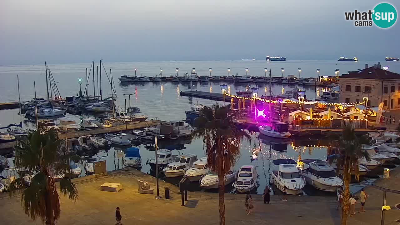 Web kamera Koper – marina i promenada – hotel Grand Koper