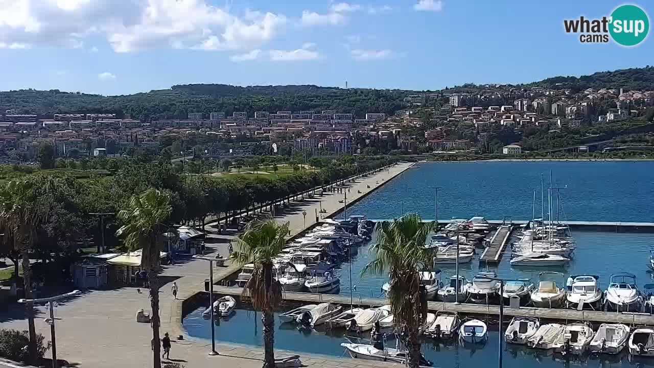 Webcam Koper – Panorama des Jachthafens und der Promenade vom Hotel Grand Koper