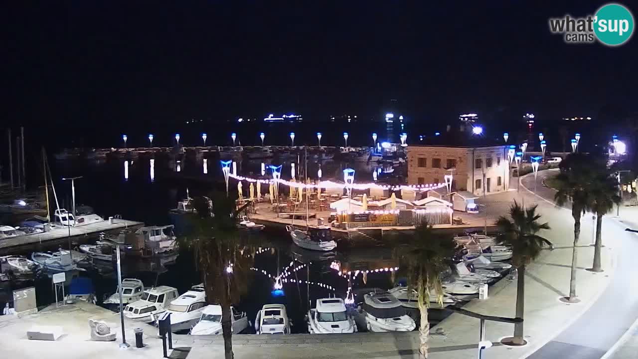 Luka Kopar uživo web kamera – Turistički terminal i teretna luka – Slovenija