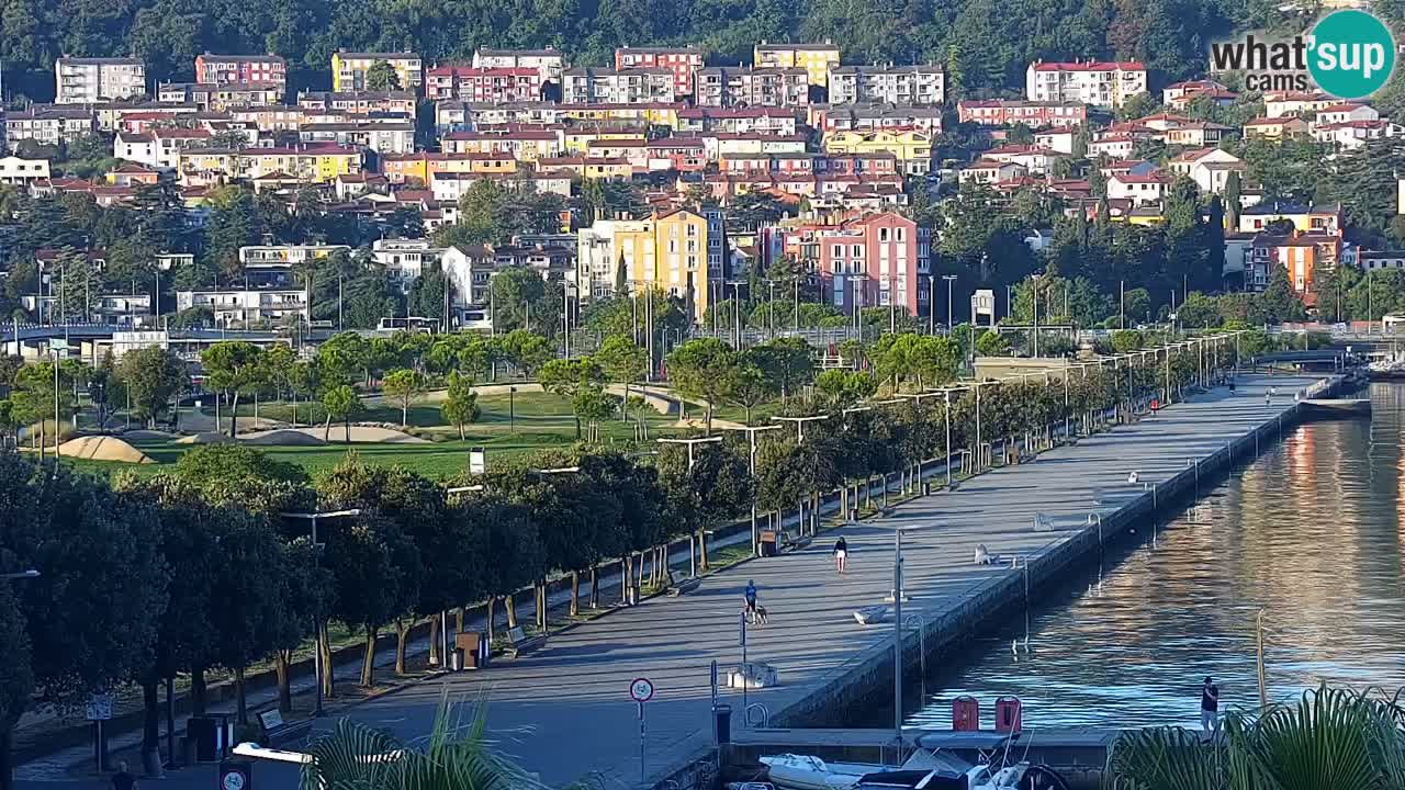 Webcam Koper – Panorama de la marina et de la promenade depuis le Grand Hotel Koper