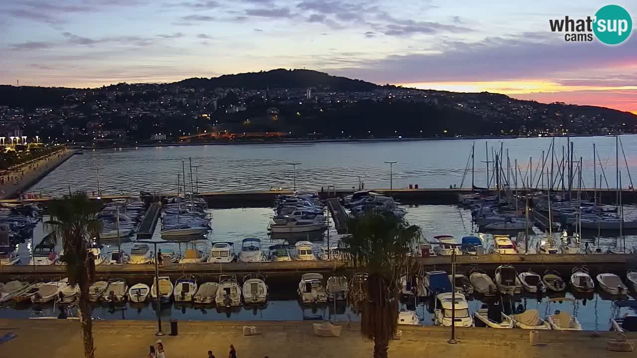 Webcam Koper – Panorama of the marina and promenade from the Grand Hotel Koper