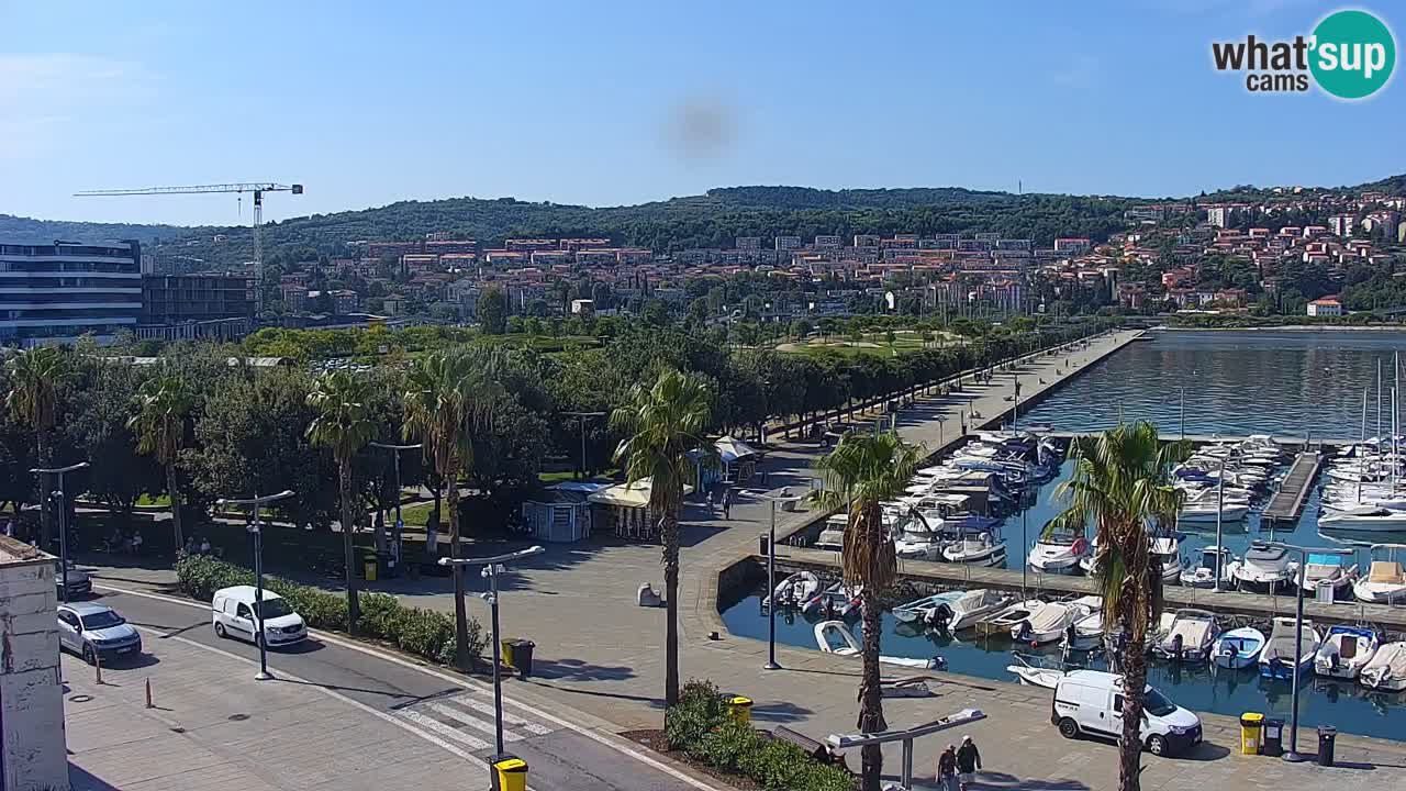 Spletna kamera Koper – Panorama na marino in promenado s Hotela Grand Koper