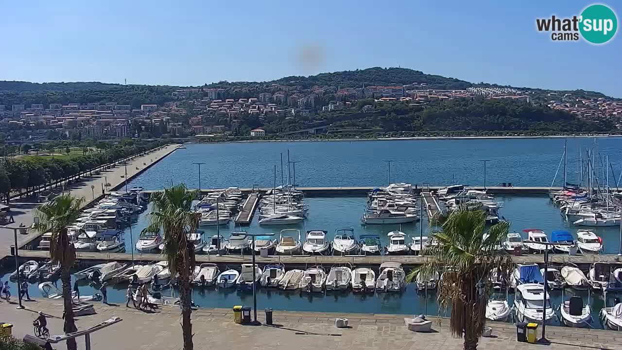 Spletna kamera Koper – Panorama na marino in promenado s Hotela Grand Koper