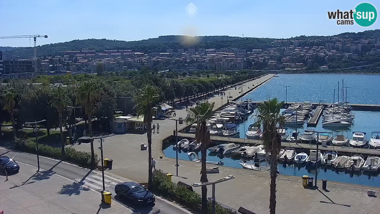 Webcam en direct du port de Koper – port de croisière et de fret – Slovénie