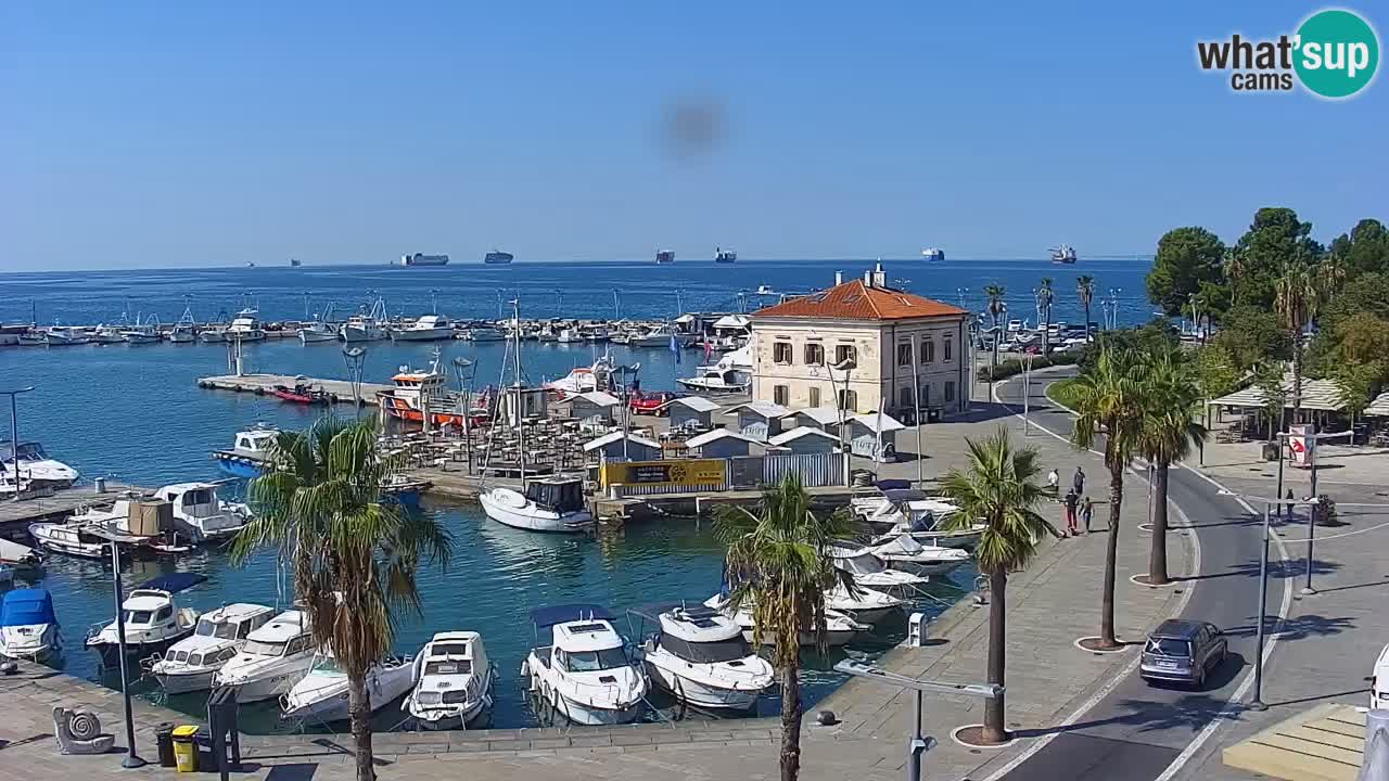 Webcam Koper – Panorama of the marina and promenade from the Grand Hotel Koper